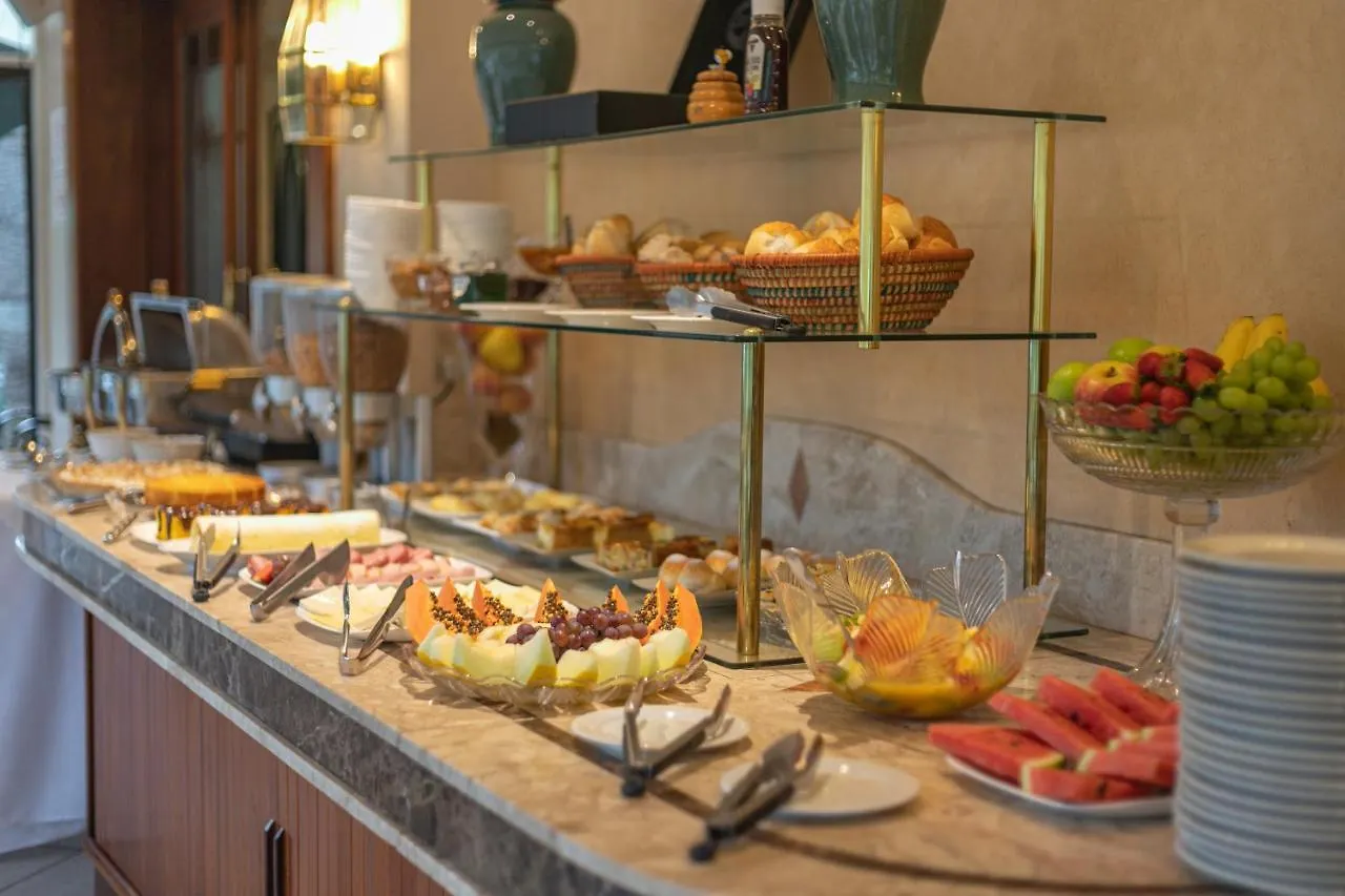 Le Suisse Elegance Hotel Campos do Jordao 4*,