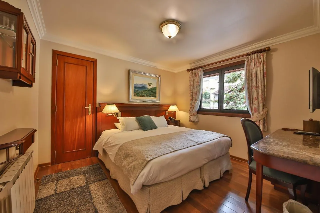 Le Suisse Elegance Hotel Campos do Jordao 4*,